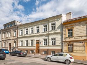 Pronájem bytu 2+kk, Praha - Smíchov, Holubova, 48 m2