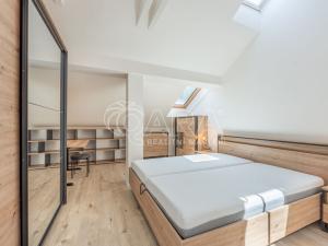 Pronájem bytu 2+kk, Praha - Smíchov, Holubova, 48 m2