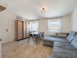 Pronájem bytu 2+kk, Praha - Smíchov, Holubova, 48 m2