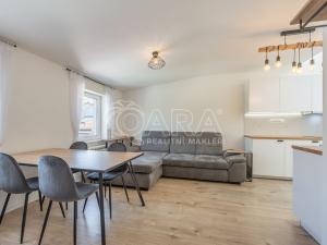 Pronájem bytu 2+kk, Praha - Smíchov, Holubova, 48 m2