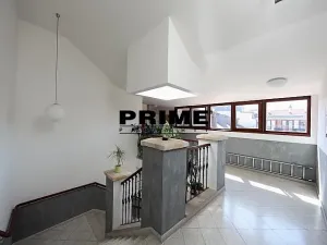 Pronájem bytu 2+kk, Praha - Smíchov, Štefánikova, 55 m2