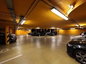 Pronájem kanceláře, Praha - Smíchov, Štefánikova, 129 m2