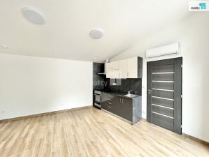 Prodej bytu 1+1, Praha - Michle, Michelská, 34 m2