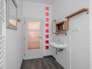 Pronájem bytu 2+kk, Praha - Vršovice, Minská, 45 m2