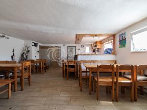 Prodej vícegeneračního domu, Tachlovice, Olivová, 290 m2