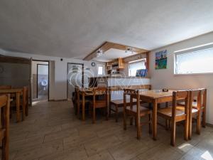 Prodej vícegeneračního domu, Tachlovice, Olivová, 290 m2