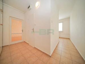 Pronájem bytu 2+1, Praha - Veleslavín, Na Petřinách, 55 m2