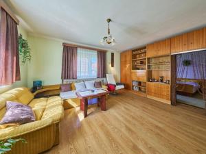Prodej rodinného domu, Trutnov - Horní Staré Město, Svornosti, 226 m2