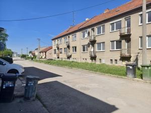 Prodej bytu 3+1, Rousínov - Slavíkovice, Velešovická, 70 m2