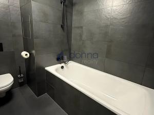 Pronájem bytu 2+kk, Praha - Hloubětín, Poděbradská, 60 m2