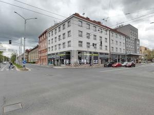 Pronájem obchodního prostoru, Hradec Králové, Střelecká, 186 m2
