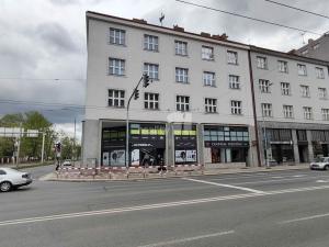 Pronájem obchodního prostoru, Hradec Králové, Střelecká, 186 m2
