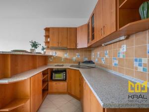 Prodej bytu 1+kk, Praha - Záběhlice, Velenovského, 30 m2