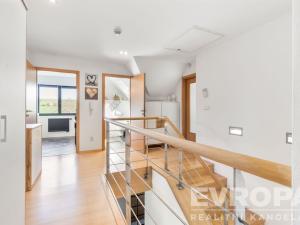 Prodej rodinného domu, Tuchoměřice, Pod Hájem, 205 m2