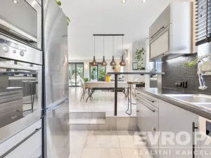 Prodej rodinného domu, Tuchoměřice, Pod Hájem, 205 m2