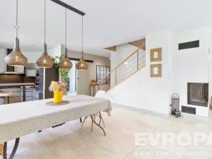 Prodej rodinného domu, Tuchoměřice, Pod Hájem, 205 m2