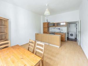 Pronájem bytu 2+kk, Praha - Žižkov, Buchovcova, 45 m2