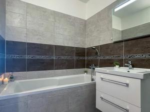Pronájem bytu 3+kk, Jedovnice, Na Kopci, 76 m2