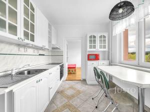 Prodej bytu 3+1, Mariánské Lázně - Úšovice, Mánesova, 61 m2