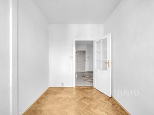 Prodej bytu 3+1, Mariánské Lázně - Úšovice, Mánesova, 61 m2