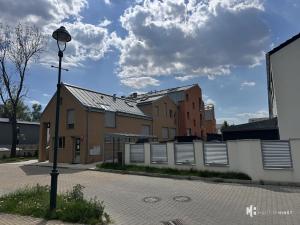 Pronájem bytu 1+kk, Praha - Dolní Měcholupy, Na návsi, 37 m2