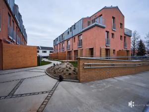 Pronájem bytu 1+kk, Praha - Dolní Měcholupy, Na návsi, 37 m2