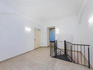Prodej obchodního prostoru, Praha - Nové Město, Na bojišti, 139 m2