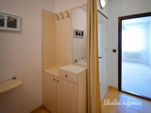 Pronájem bytu 3+1, Brno - Bohunice, Švermova, 64 m2