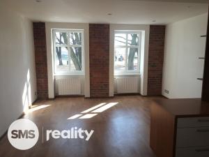 Pronájem bytu 2+kk, Opava - Předměstí, Ochranova, 47 m2