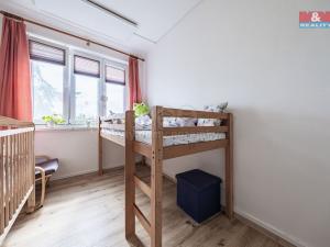 Prodej bytu 4+1, Větrušice, Jižní, 74 m2