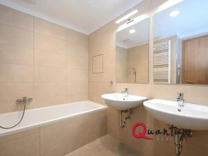 Pronájem bytu 3+kk, Praha - Háje, Sochorcova, 83 m2