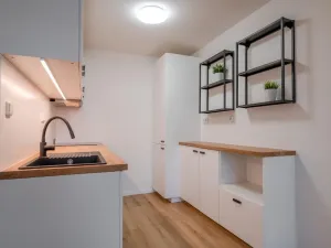 Pronájem bytu 2+kk, Praha - Hlubočepy, Werichova, 44 m2