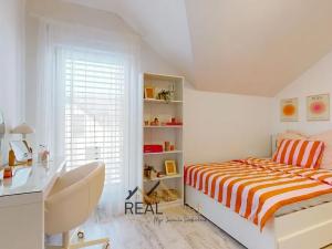 Prodej rodinného domu, Holasice, Čtvrtě, 139 m2