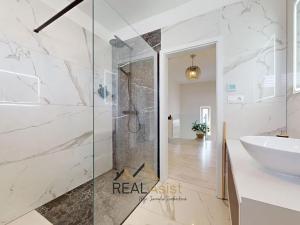 Prodej rodinného domu, Holasice, Čtvrtě, 139 m2