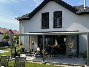 Prodej rodinného domu, Holasice, Čtvrtě, 139 m2