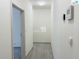 Pronájem bytu 2+kk, Praha - Libeň, V Holešovičkách, 49 m2