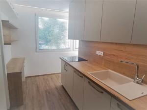 Pronájem bytu 3+1, Náchod, Jugoslávská, 56 m2