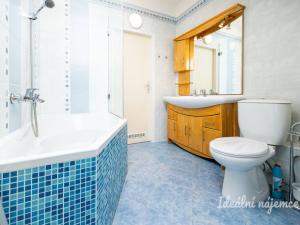 Pronájem bytu 4+kk, Praha - Dubeč, U lipové aleje, 95 m2