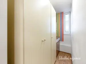Pronájem bytu 4+kk, Praha - Dubeč, U lipové aleje, 95 m2
