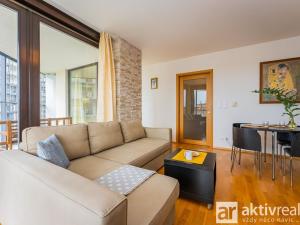 Pronájem bytu 1+kk, Praha - Žižkov, Pitterova, 38 m2