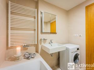 Pronájem bytu 1+kk, Praha - Žižkov, Pitterova, 38 m2