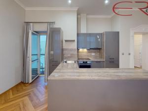 Pronájem bytu 2+kk, Jablonec nad Nisou, Komenského, 57 m2