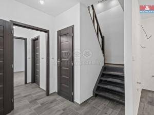 Prodej rodinného domu, Kmetiněves, 135 m2