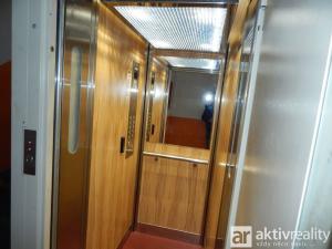 Prodej bytu 2+1, Chomutov, Bezručova, 62 m2