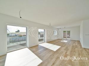Prodej rodinného domu, Jeviněves, 200 m2