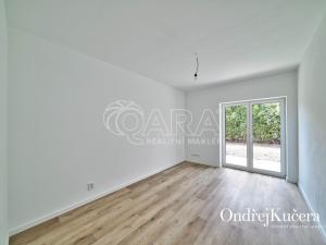 Prodej rodinného domu, Jeviněves, 200 m2