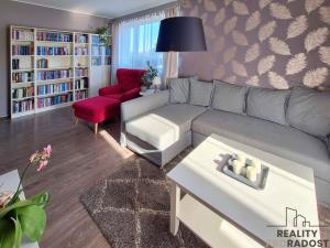 Prodej bytu 2+kk, Pohořelice, U Kasáren, 50 m2