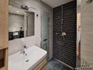 Prodej bytu 2+kk, Pohořelice, U Kasáren, 50 m2