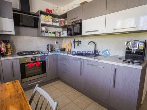 Prodej bytu 3+1, Hodonín, třída Bří Čapků, 73 m2