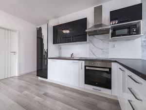 Pronájem bytu 4+kk, Mladá Boleslav - Mladá Boleslav III, Zalužanská, 96 m2